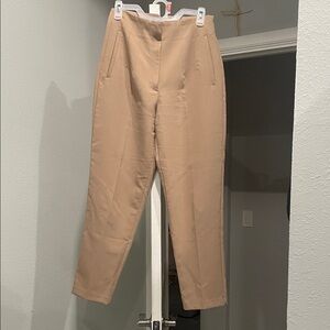 Flattering Zara high waisted pants! size M